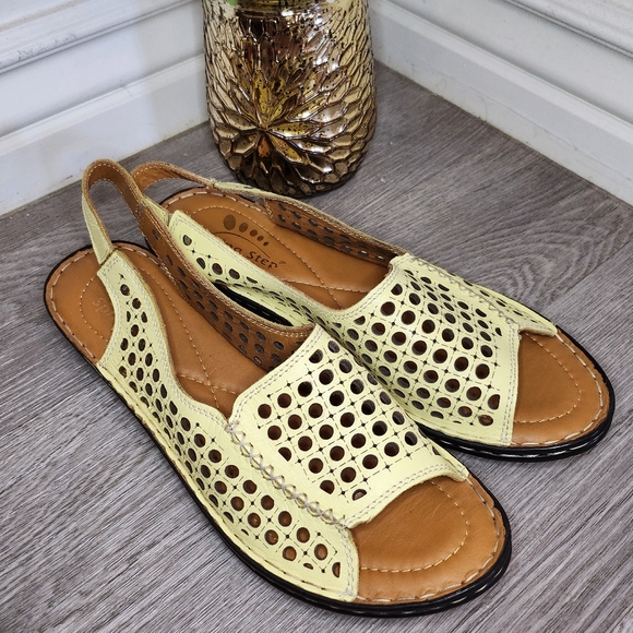 Spring Step Leather Sling Back slip on sandal - Picture 1 of 7